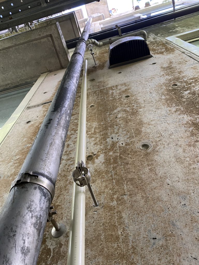 露出配管 | 克電気工事株式会社